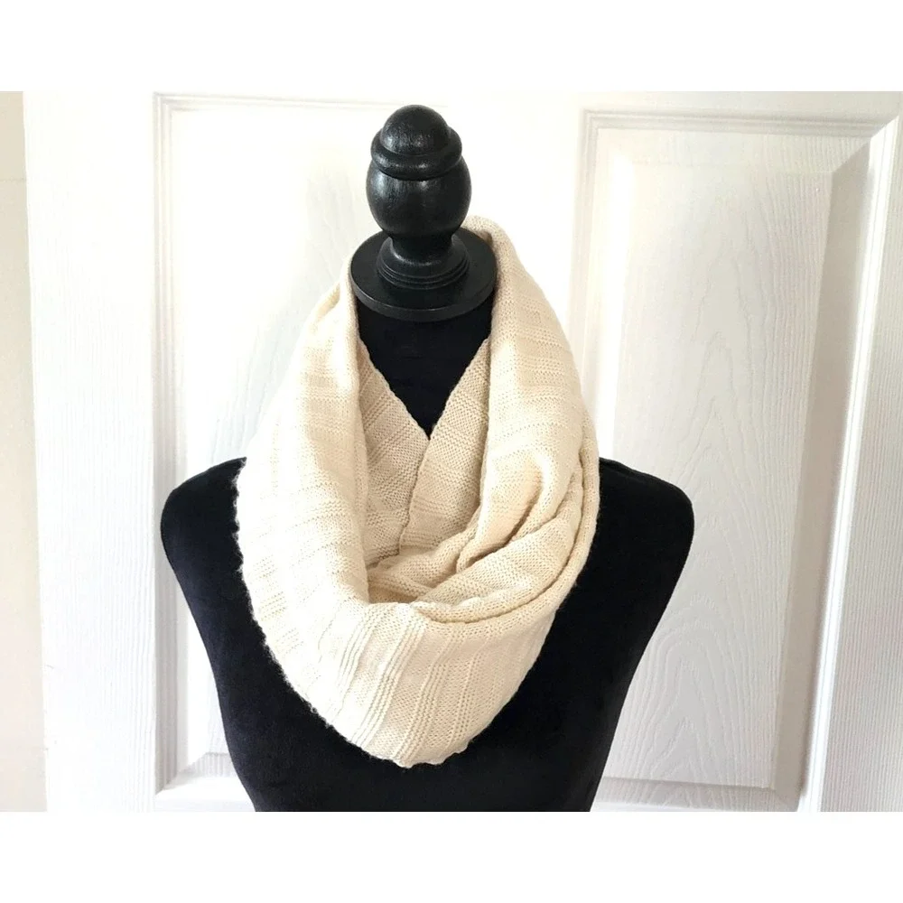 Ivory Infiinity Scarf 32 x 47